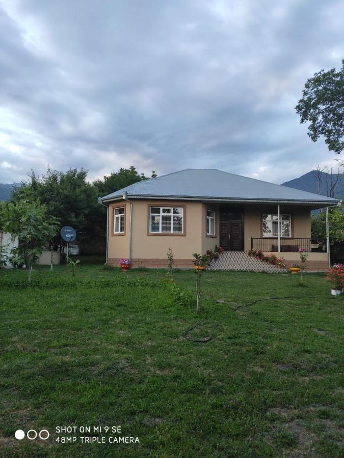 Villa In Qabala Luaran gambar